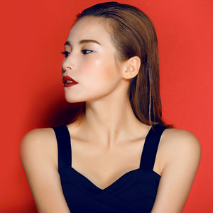 花千依资料,花千依最新歌曲,花千依MV视频,花千依音乐专辑,花千依好听的歌