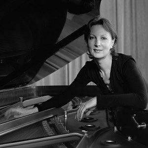 Muza Rubackyte资料,Muza Rubackyte最新歌曲,Muza RubackyteMV视频,Muza Rubackyte音乐专辑,Muza Rubackyte好听的歌