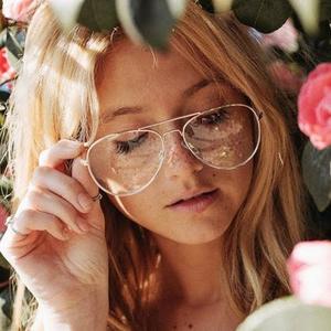 Matilda Lucas资料,Matilda Lucas最新歌曲,Matilda LucasMV视频,Matilda Lucas音乐专辑,Matilda Lucas好听的歌