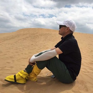 灿烂阿龙资料,灿烂阿龙最新歌曲,灿烂阿龙MV视频,灿烂阿龙音乐专辑,灿烂阿龙好听的歌