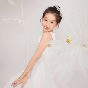 张瑾涵资料,张瑾涵最新歌曲,张瑾涵MV视频,张瑾涵音乐专辑,张瑾涵好听的歌