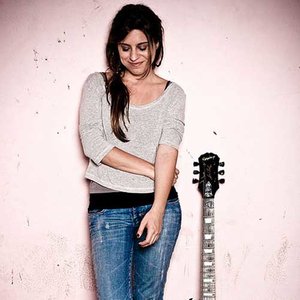 Monique Kessous资料,Monique Kessous最新歌曲,Monique KessousMV视频,Monique Kessous音乐专辑,Monique Kessous好听的歌