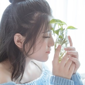 渺渺资料,渺渺最新歌曲,渺渺MV视频,渺渺音乐专辑,渺渺好听的歌