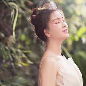 艾丽莎资料,艾丽莎最新歌曲,艾丽莎MV视频,艾丽莎音乐专辑,艾丽莎好听的歌