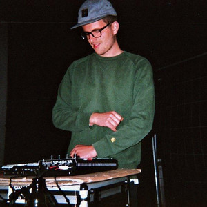 Spaze Windu资料,Spaze Windu最新歌曲,Spaze WinduMV视频,Spaze Windu音乐专辑,Spaze Windu好听的歌