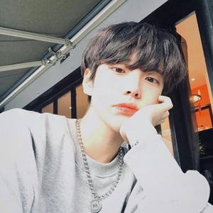 散人资料,散人最新歌曲,散人MV视频,散人音乐专辑,散人好听的歌
