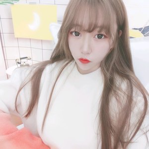 周艺橙资料,周艺橙最新歌曲,周艺橙MV视频,周艺橙音乐专辑,周艺橙好听的歌