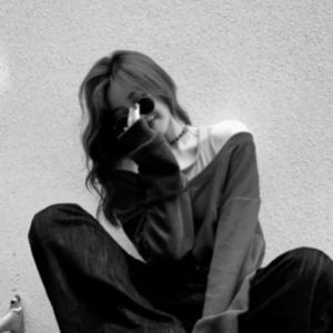 小白兔白又白资料,小白兔白又白最新歌曲,小白兔白又白MV视频,小白兔白又白音乐专辑,小白兔白又白好听的歌