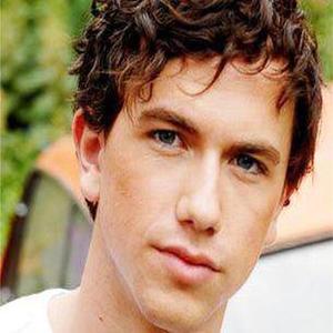 Richard Fleeshman资料,Richard Fleeshman最新歌曲,Richard FleeshmanMV视频,Richard Fleeshman音乐专辑,Richard Fleeshman好听的歌