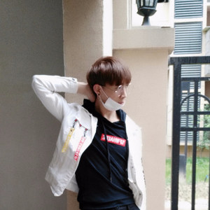 慕威资料,慕威最新歌曲,慕威MV视频,慕威音乐专辑,慕威好听的歌