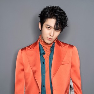 孔舒航资料,孔舒航最新歌曲,孔舒航MV视频,孔舒航音乐专辑,孔舒航好听的歌