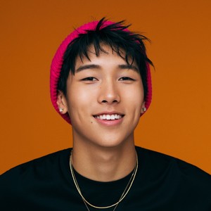 邓乐潼资料,邓乐潼最新歌曲,邓乐潼MV视频,邓乐潼音乐专辑,邓乐潼好听的歌