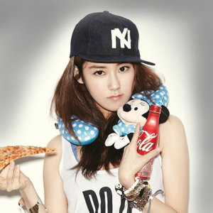 许嘉允 (허가윤)资料,许嘉允 (허가윤)最新歌曲,许嘉允 (허가윤)MV视频,许嘉允 (허가윤)音乐专辑,许嘉允 (허가윤)好听的歌