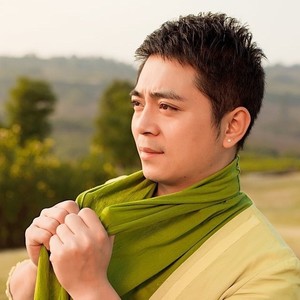 黄伟资料,黄伟最新歌曲,黄伟MV视频,黄伟音乐专辑,黄伟好听的歌