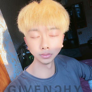 唐越资料,唐越最新歌曲,唐越MV视频,唐越音乐专辑,唐越好听的歌