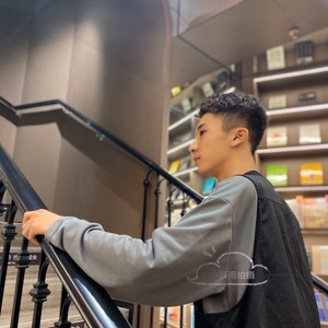 何夕夕资料,何夕夕最新歌曲,何夕夕MV视频,何夕夕音乐专辑,何夕夕好听的歌