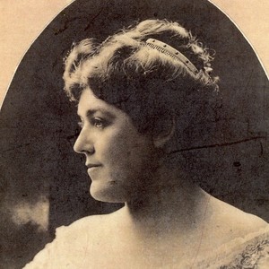 Marie Narelle