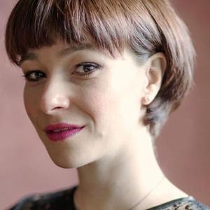 Miriam Feuersinger资料,Miriam Feuersinger最新歌曲,Miriam FeuersingerMV视频,Miriam Feuersinger音乐专辑,Miriam Feuersinger好听的歌