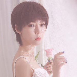 颜雅薇资料,颜雅薇最新歌曲,颜雅薇MV视频,颜雅薇音乐专辑,颜雅薇好听的歌