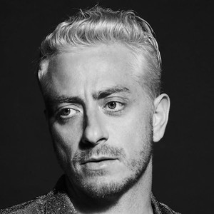 Davide Squillace资料,Davide Squillace最新歌曲,Davide SquillaceMV视频,Davide Squillace音乐专辑,Davide Squillace好听的歌