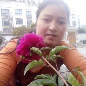 翩迁火焰资料,翩迁火焰最新歌曲,翩迁火焰MV视频,翩迁火焰音乐专辑,翩迁火焰好听的歌