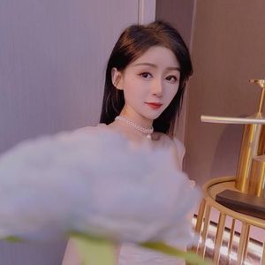 董明艳资料,董明艳最新歌曲,董明艳MV视频,董明艳音乐专辑,董明艳好听的歌