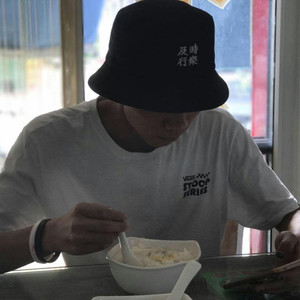 Guki资料,Guki最新歌曲,GukiMV视频,Guki音乐专辑,Guki好听的歌