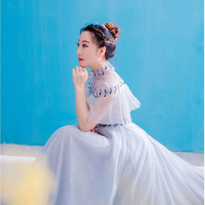 铱曼资料,铱曼最新歌曲,铱曼MV视频,铱曼音乐专辑,铱曼好听的歌