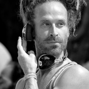 DJ Drez资料,DJ Drez最新歌曲,DJ DrezMV视频,DJ Drez音乐专辑,DJ Drez好听的歌