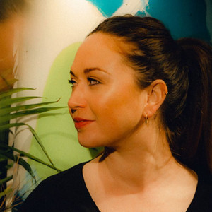 Amélie Martinez资料,Amélie Martinez最新歌曲,Amélie MartinezMV视频,Amélie Martinez音乐专辑,Amélie Martinez好听的歌