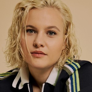 Emma Péters资料,Emma Péters最新歌曲,Emma PétersMV视频,Emma Péters音乐专辑,Emma Péters好听的歌