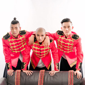 新武器组合资料,新武器组合最新歌曲,新武器组合MV视频,新武器组合音乐专辑,新武器组合好听的歌