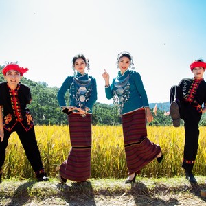 昆赛组合资料,昆赛组合最新歌曲,昆赛组合MV视频,昆赛组合音乐专辑,昆赛组合好听的歌