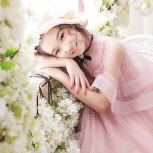 华雨蝶资料,华雨蝶最新歌曲,华雨蝶MV视频,华雨蝶音乐专辑,华雨蝶好听的歌