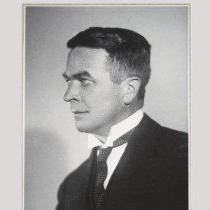 Väino Raitio资料,Väino Raitio最新歌曲,Väino RaitioMV视频,Väino Raitio音乐专辑,Väino Raitio好听的歌