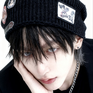 范臻尔资料,范臻尔最新歌曲,范臻尔MV视频,范臻尔音乐专辑,范臻尔好听的歌