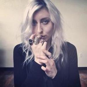 Lingua Ignota资料,Lingua Ignota最新歌曲,Lingua IgnotaMV视频,Lingua Ignota音乐专辑,Lingua Ignota好听的歌