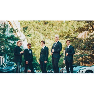 Marina资料,Marina最新歌曲,MarinaMV视频,Marina音乐专辑,Marina好听的歌