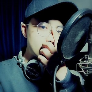 阿男 - 歌手任妙音《天在下雨我在想你》伤感情歌!