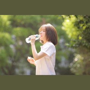 丁一一资料,丁一一最新歌曲,丁一一MV视频,丁一一音乐专辑,丁一一好听的歌