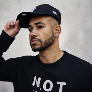 Dan Caplen资料,Dan Caplen最新歌曲,Dan CaplenMV视频,Dan Caplen音乐专辑,Dan Caplen好听的歌