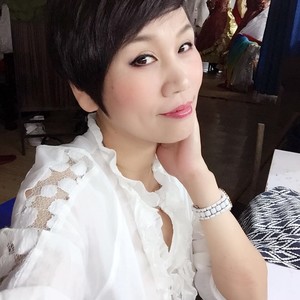 尹春芳资料,尹春芳最新歌曲,尹春芳MV视频,尹春芳音乐专辑,尹春芳好听的歌