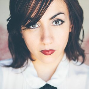 Nina Diaz资料,Nina Diaz最新歌曲,Nina DiazMV视频,Nina Diaz音乐专辑,Nina Diaz好听的歌