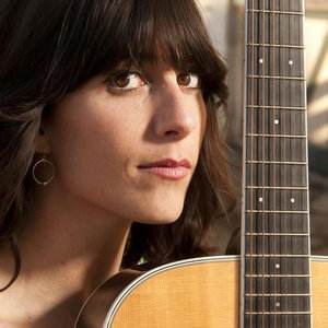 Nicki Bluhm