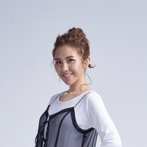 何芸娜资料,何芸娜最新歌曲,何芸娜MV视频,何芸娜音乐专辑,何芸娜好听的歌