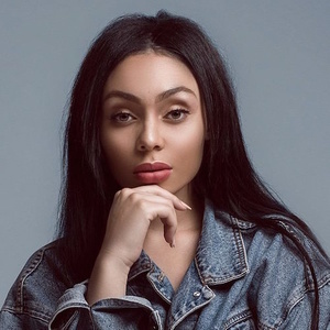 Shellsy Baronet资料,Shellsy Baronet最新歌曲,Shellsy BaronetMV视频,Shellsy Baronet音乐专辑,Shellsy Baronet好听的歌