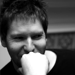 Aaron David Frith资料,Aaron David Frith最新歌曲,Aaron David FrithMV视频,Aaron David Frith音乐专辑,Aaron David Frith好听的歌