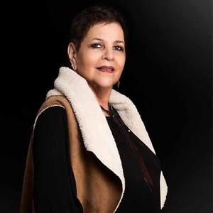 Cindy Alter资料,Cindy Alter最新歌曲,Cindy AlterMV视频,Cindy Alter音乐专辑,Cindy Alter好听的歌