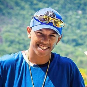 MC Charmosinho资料,MC Charmosinho最新歌曲,MC CharmosinhoMV视频,MC Charmosinho音乐专辑,MC Charmosinho好听的歌