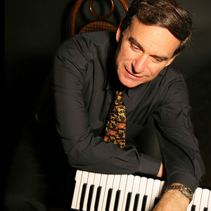 Hristos Zerbinos资料,Hristos Zerbinos最新歌曲,Hristos ZerbinosMV视频,Hristos Zerbinos音乐专辑,Hristos Zerbinos好听的歌